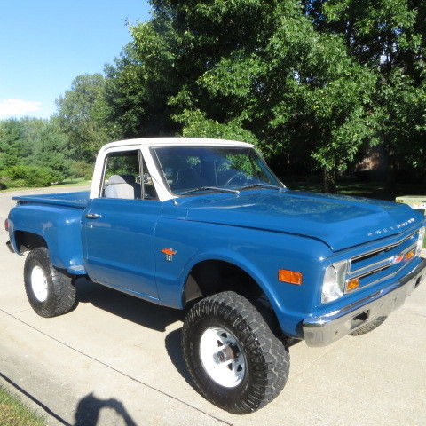 1968 CHEVROLET C-10 REGULAR CAB SHORT BOX****LIFTED***RECENT PAINT***SUPER CLEAN 1968 Chevrolet C-10 C-10