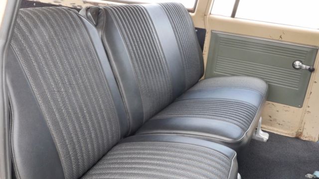 1968 Chevrolet Suburban C10 - photo 11
