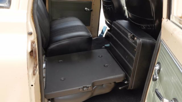1968 Chevrolet Suburban C10 - photo 13