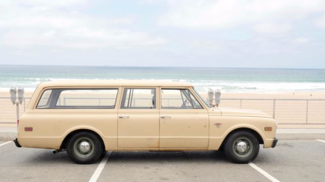 1968 Chevrolet Suburban C10 - photo 2