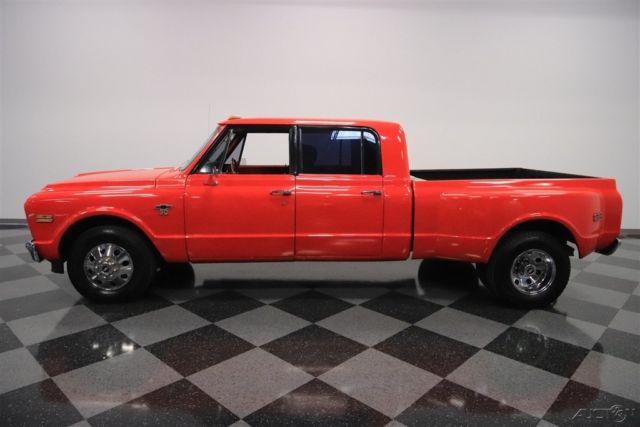 1968 Chevrolet C30 Dually Custom - photo 2