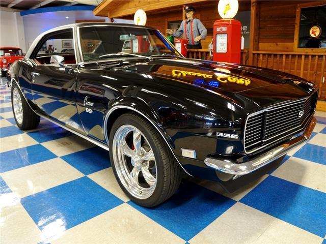 1968 Chevrolet Camaro SS Badges / RS hide away light / 454 Big Block - photo 10