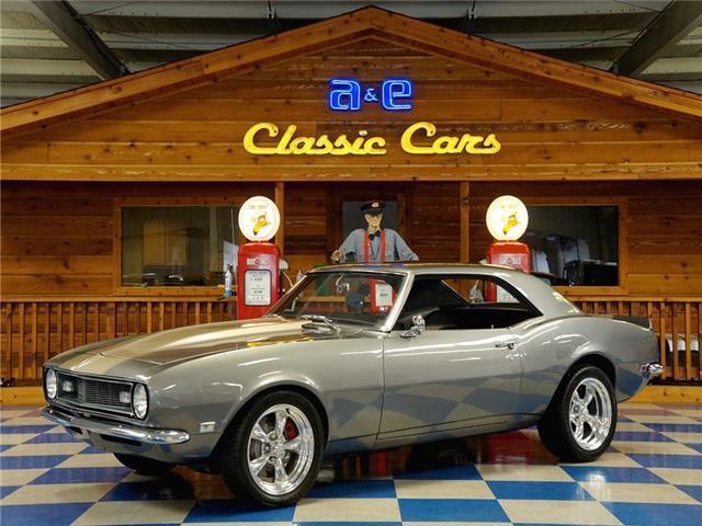 1968 Chevrolet Camaro-Graphite Gray/ Desert Sand 1968 Chevrolet Camaro --