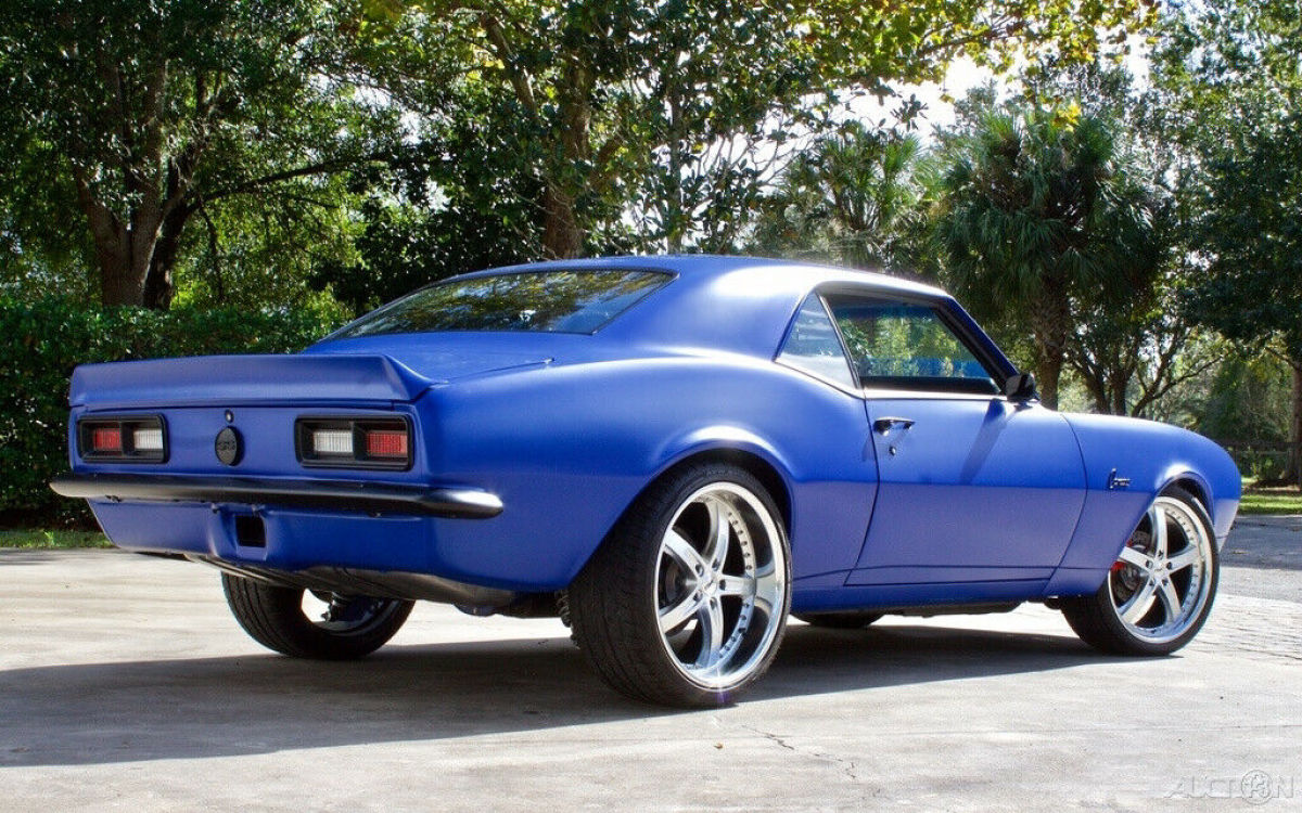 1968 Chevrolet Camaro Resto-Mod / Edelbrock EFI 327 V8 / PAINTED Flat Blue / A/C - photo 4