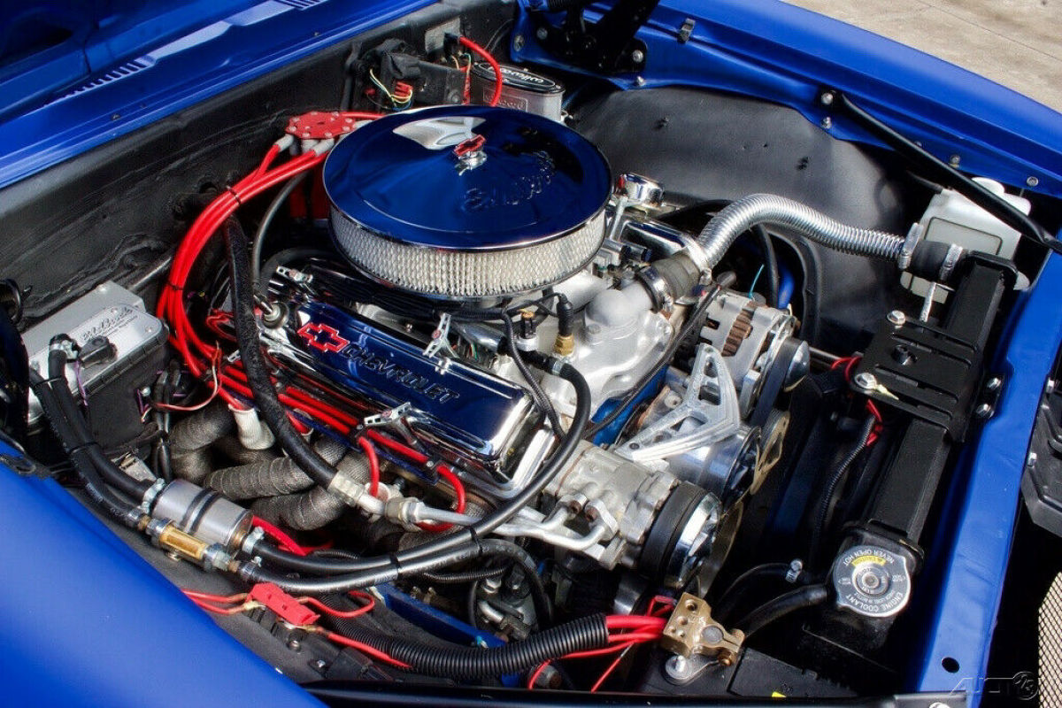 1968 Chevrolet Camaro Resto-Mod / Edelbrock EFI 327 V8 / PAINTED Flat Blue / A/C - photo 9