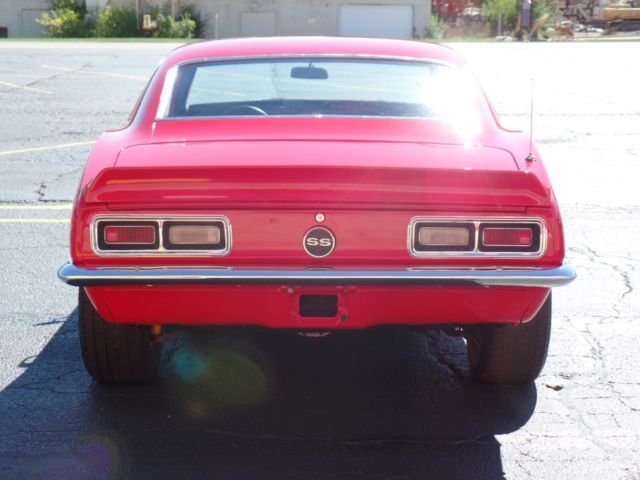 1968 Chevrolet Camaro -Restored SS -4-SPD MANUAL- Paint is amazing-NEW L - photo 11