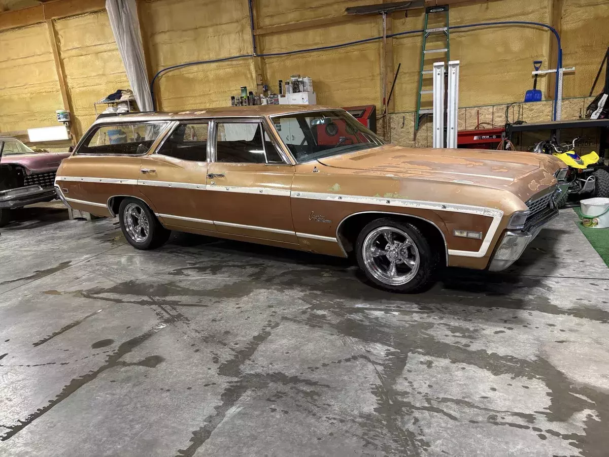 1968 Chevrolet Caprice Wagon Brown estate 1968 Chevrolet Caprice estate
