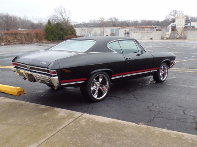 1968 Chevrolet Chevelle SS396-CONCOURSE SILVER SPINNER AWARD-FRAME OFF RES - photo 6