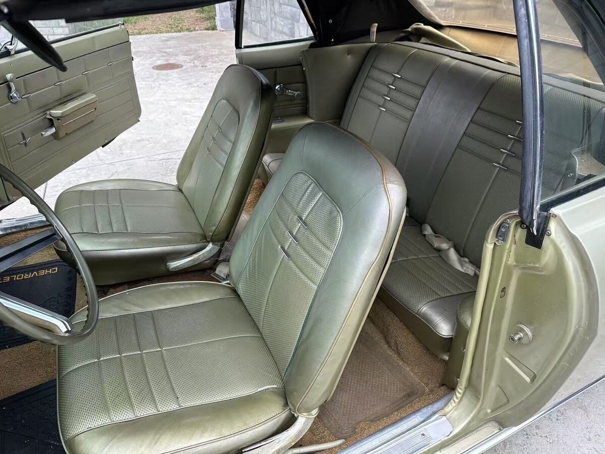 1968 Chevrolet Corvair Monza Convertible - photo 6