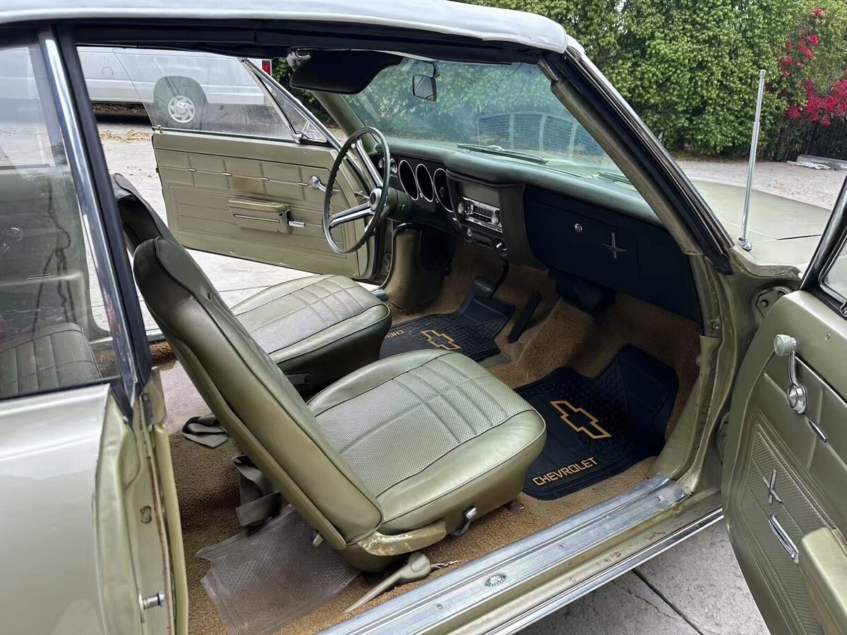 1968 Chevrolet Corvair Monza Convertible - photo 9