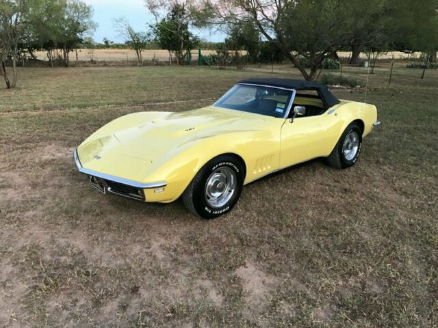 1968 Chevrolet Corvette #'s matching 427 390 HP 4 speed 41438 Miles Safari Yello 1968 Chevrolet Corvette #'s matching 427 390 HP 4 speed