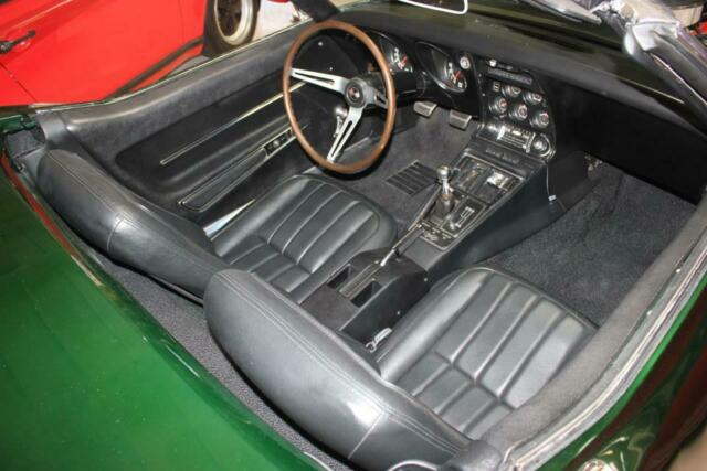 1968 Chevrolet Corvette 427 V8 - photo 9