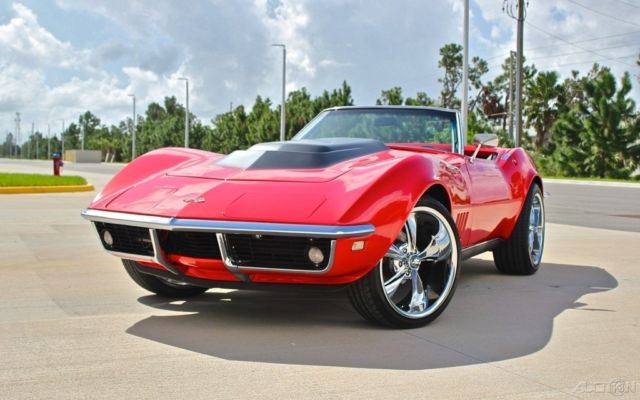 1968 Chevrolet Corvette Convertible [Built By: Carl French] / 3,300 MILES - photo 8