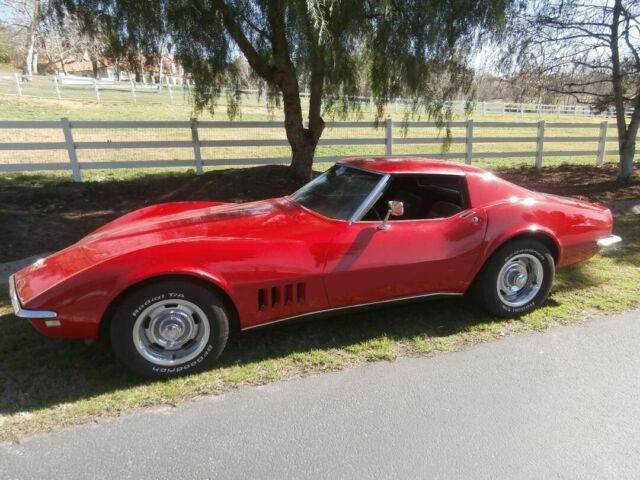 1968 CHEVROLET CORVETTE COUPE Matching Numbers 327cid/300hp 1968 Chevrolet Corvette