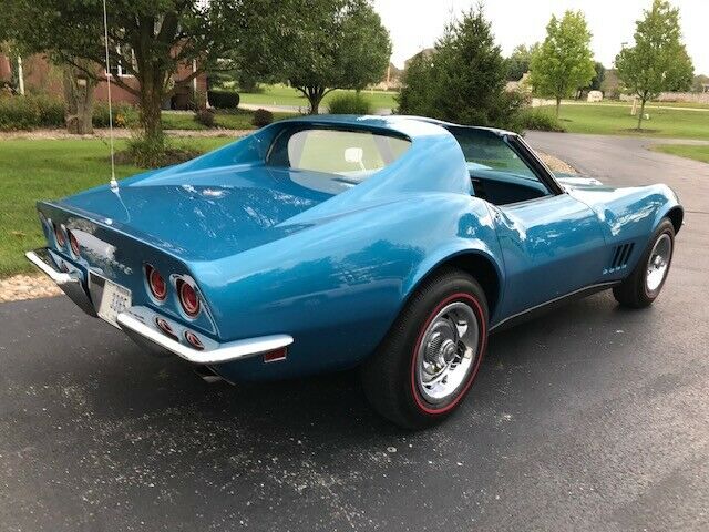1968 Chevrolet Corvette Medium Blue - photo 2