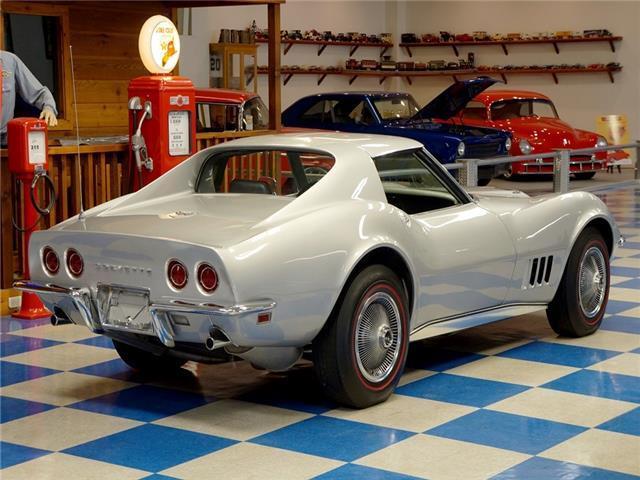 1968 Chevrolet Corvette -- - photo 10