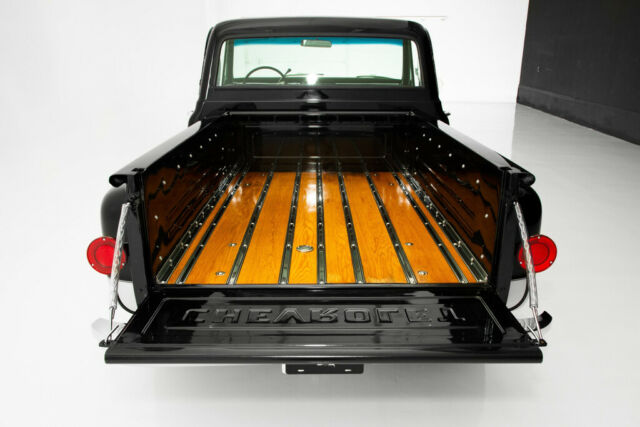 1968 Chevrolet Pickup C10, Black/Silver, Shortbox, Stepside - photo 7