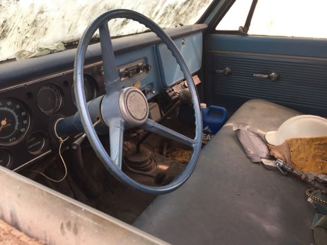 1968 Chevrolet Suburban - photo 10