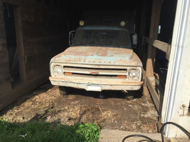 1968 Chevrolet Suburban - photo 3