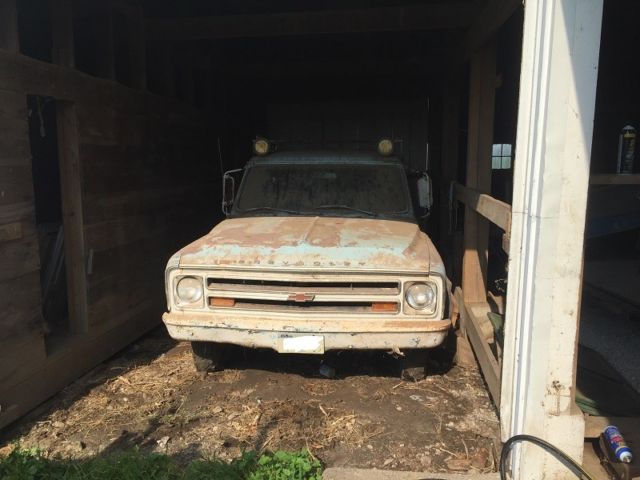 1968 Chevrolet Suburban BASE - photo 6