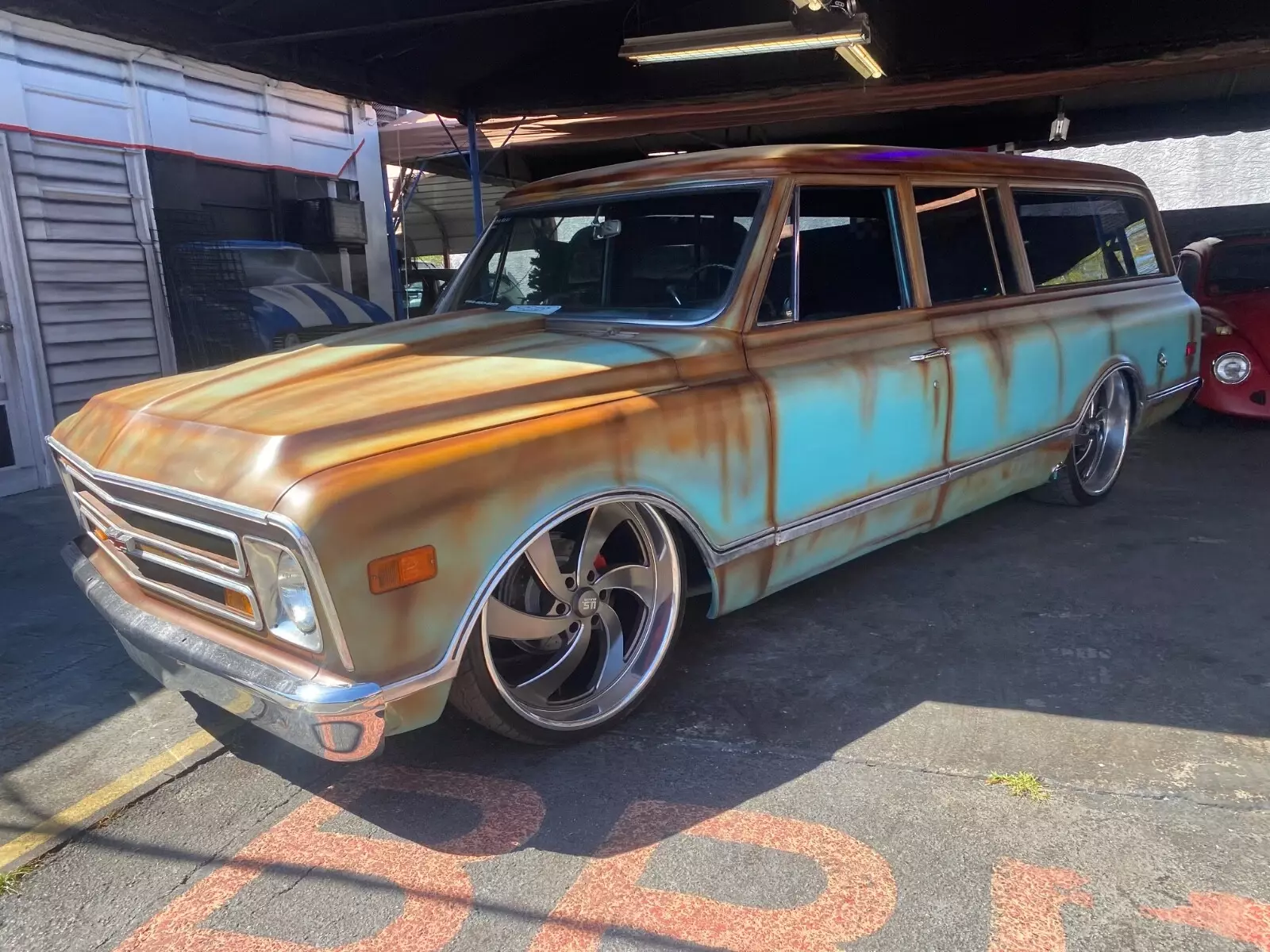 1968 Chevrolet Suburban - photo 10