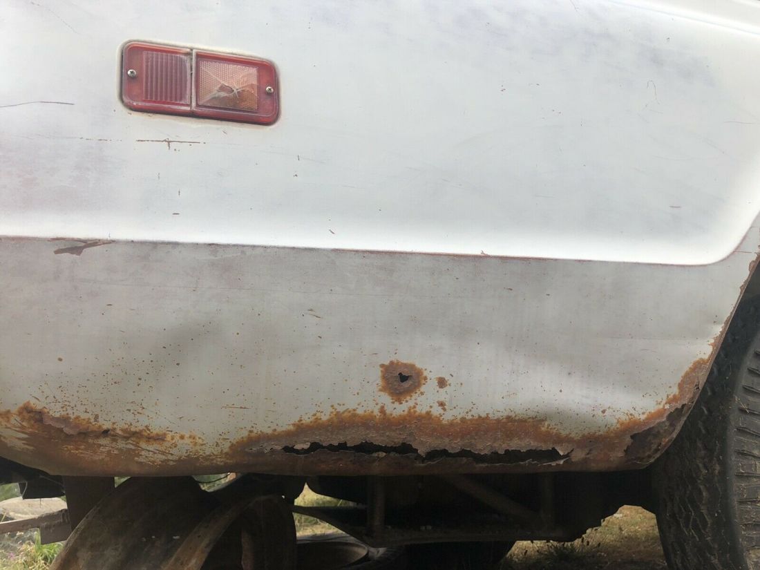 1968 Chevrolet Suburban Base - photo 11