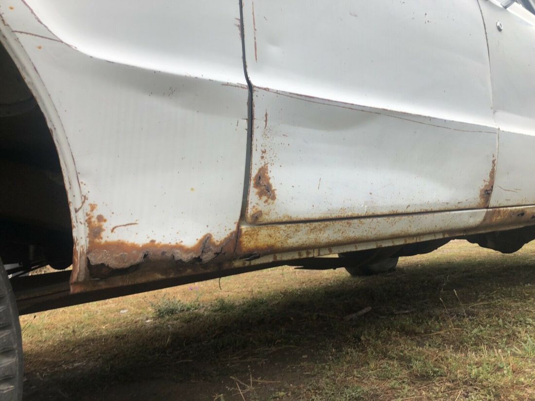 1968 Chevrolet Suburban Base - photo 12