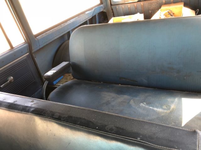 1968 Chevrolet Suburban - photo 6