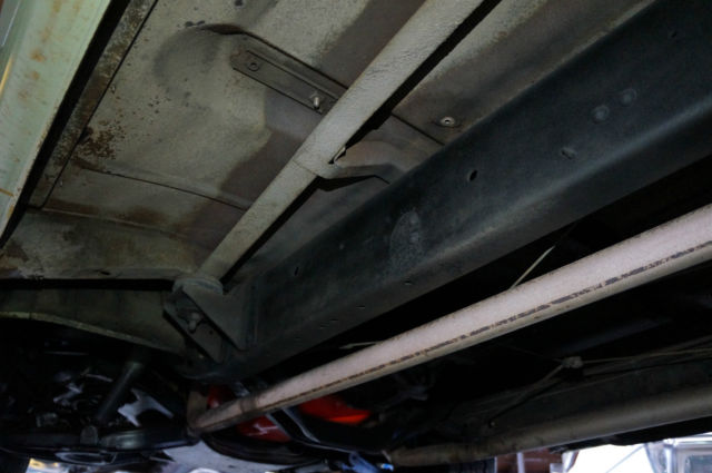 1968 Chevrolet Suburban C-20 - photo 8