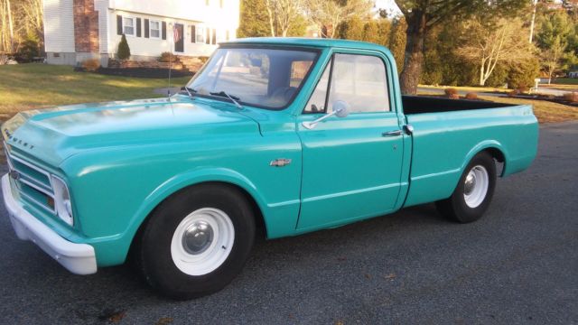1968 CHEVY C10 V8 SHORT BED FLEETSIDE PICKUP TRUCK 1968 Chevrolet C-10