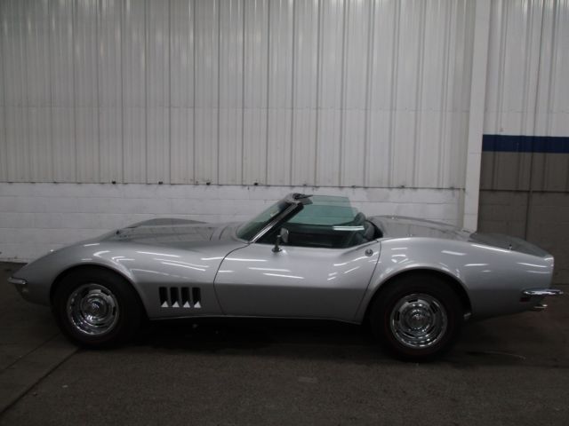 1968 Chevrolet Corvette Convertible - photo 3