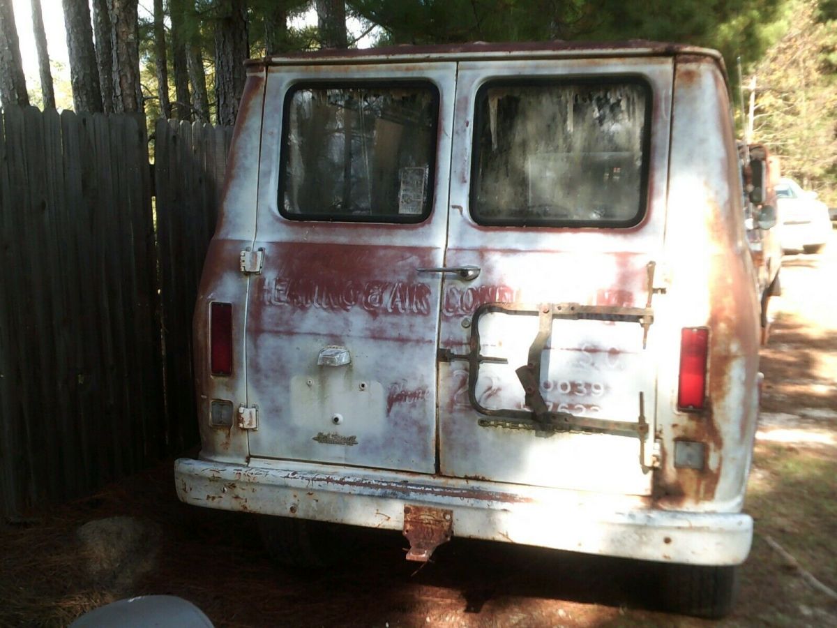 1968 Chevrolet G20 Van - photo 4
