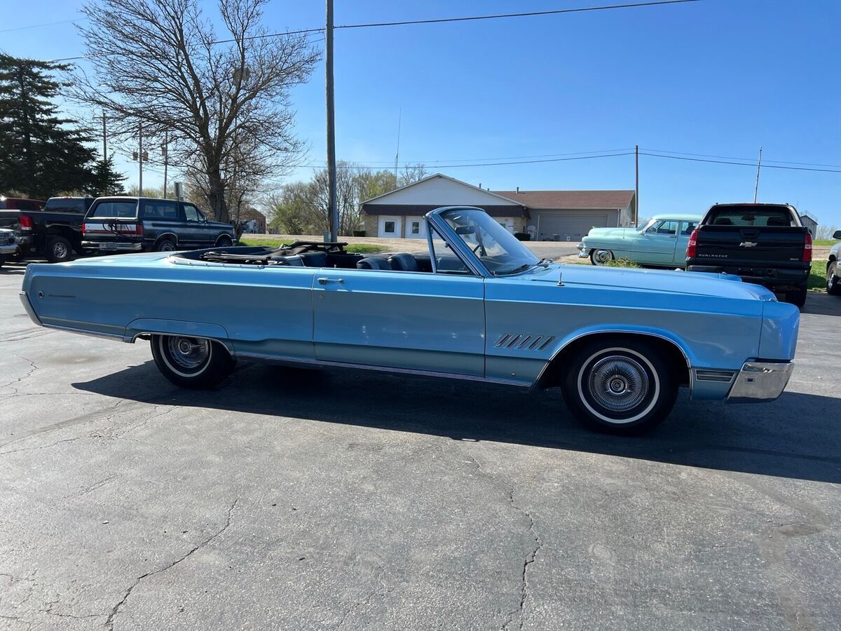 1968 Chrysler 300 Series - photo 4