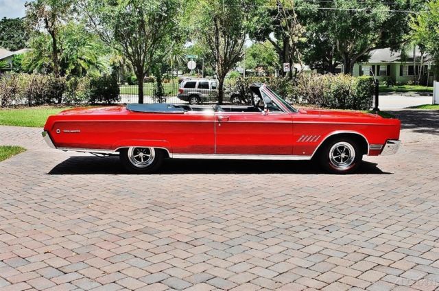 1968 Chrysler 300 Series Convertible - photo 10