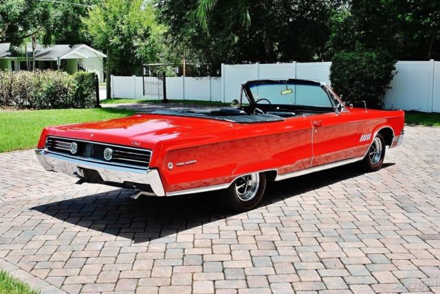 1968 Chrysler 300 Series Convertible - photo 12