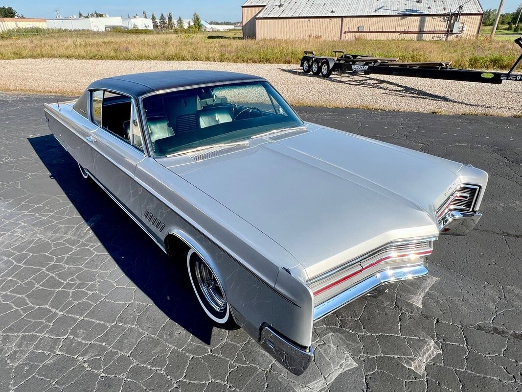 1968 Chrysler 300 Series - photo 11
