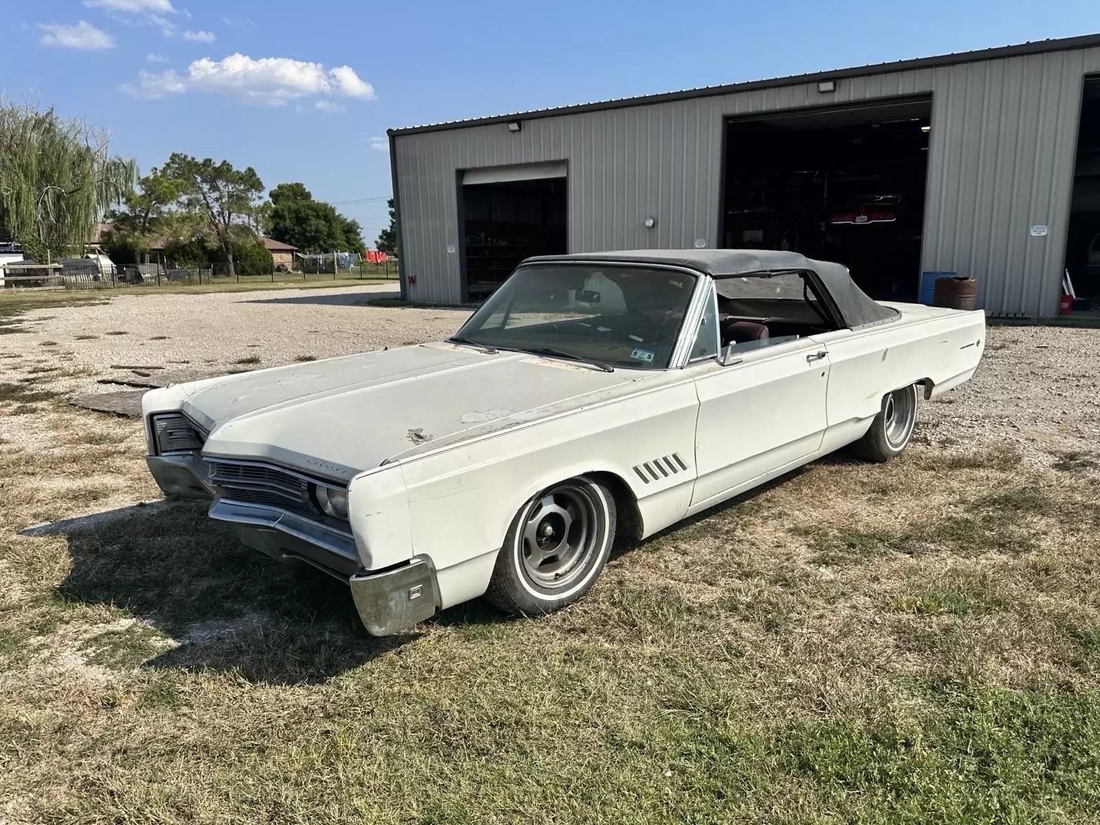 1968 Chrysler 300 White 1968 Chrysler 300