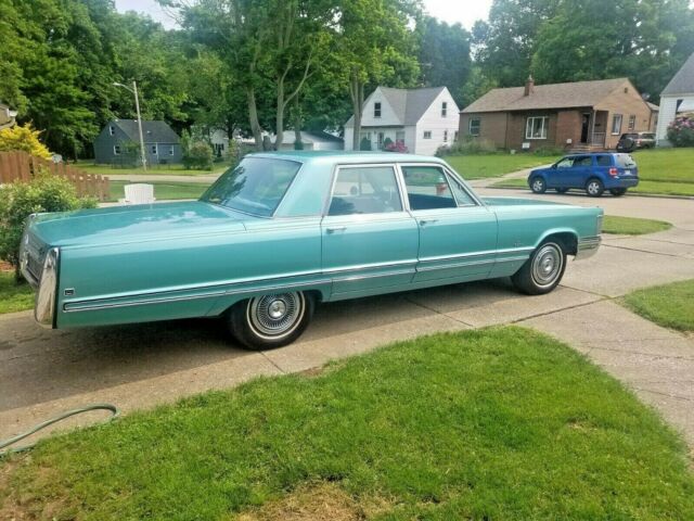 1968 Chrysler Imperial - photo 3