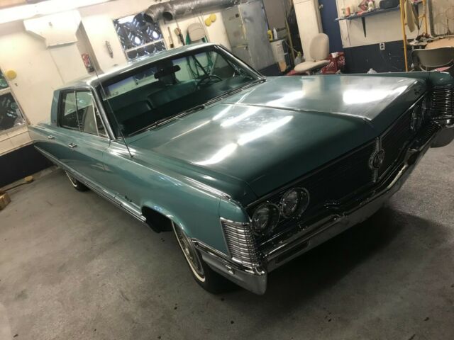 1968 Chrysler Imperial Crown - photo 10