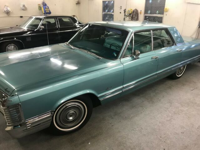 1968 Chrysler Imperial Crown - photo 8
