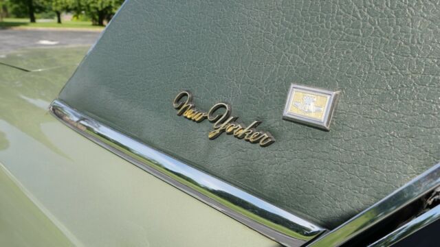 1968 Chrysler New Yorker - photo 2