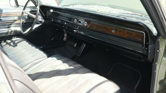 1968 Chrysler New Yorker - photo 6
