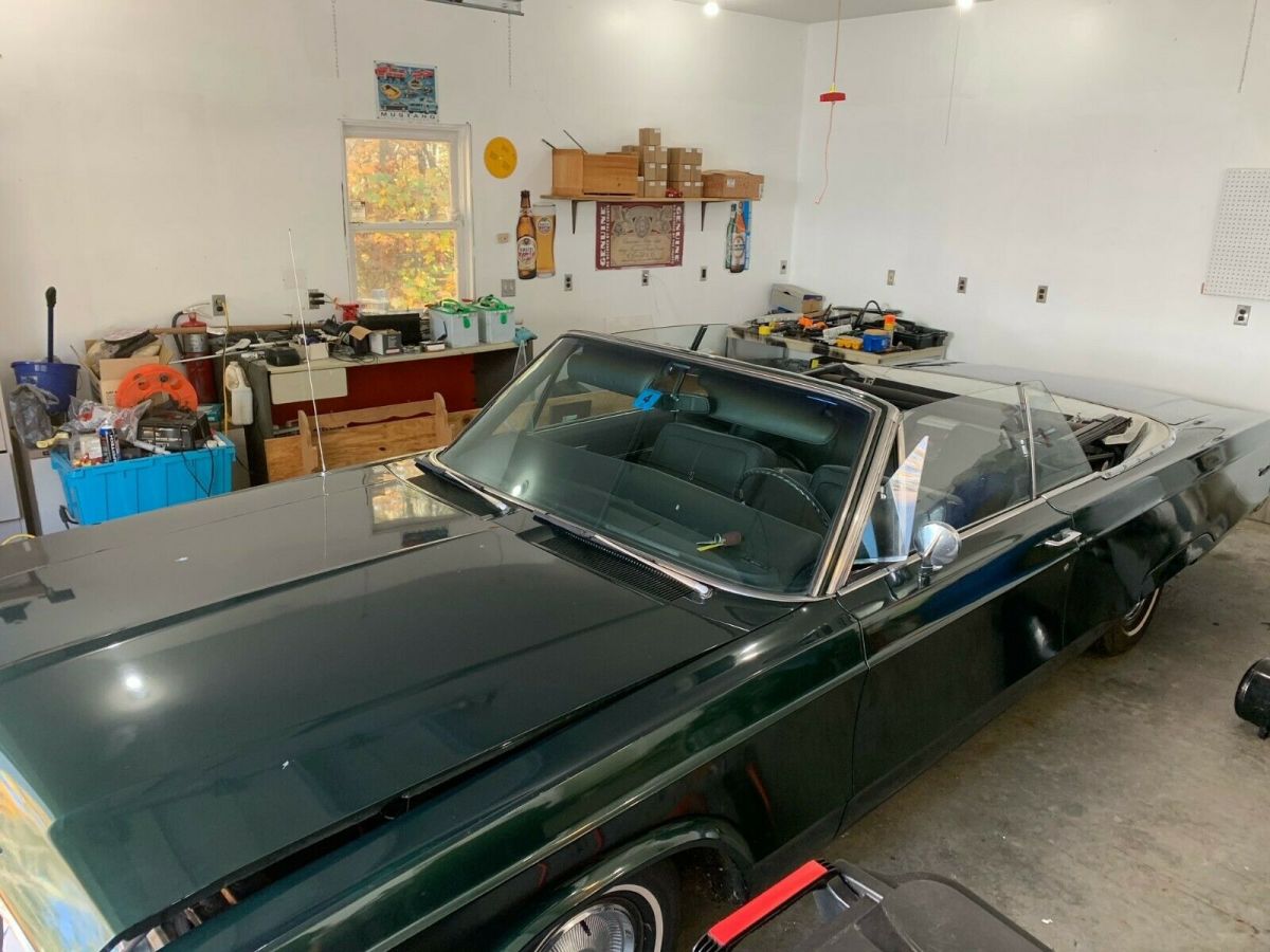 1968 Chrysler Newport 2-Door Convertible NO RESERVE 1968 Chrysler Newport