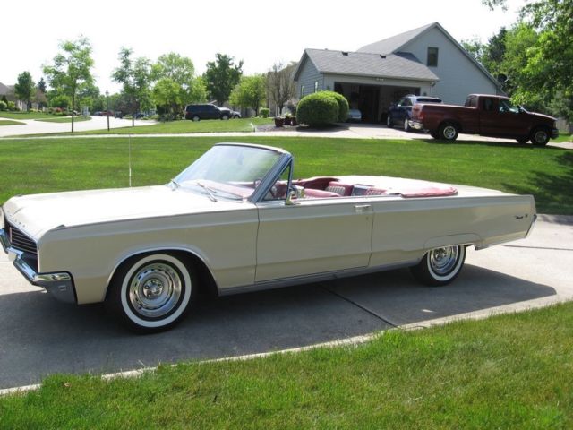 1968 Chrysler Newport Convertible