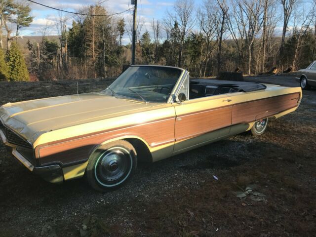 1968 Chrysler Newport Sportsgrain WOODY Convertible one of 173 made... 1968 Chrysler Newport
