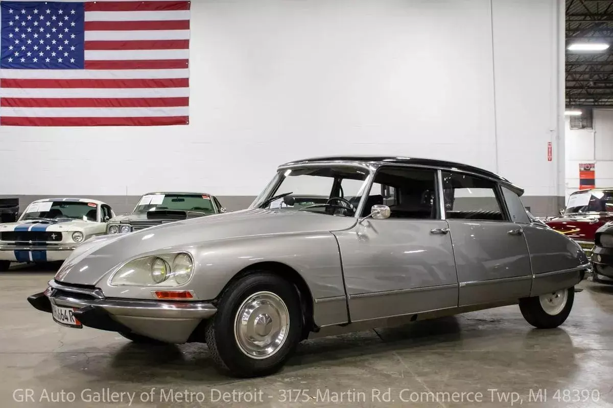 1968 Citroen DS20 57032 Miles Gray 1985cc I4 4-Speed 1968 Citroen DS20