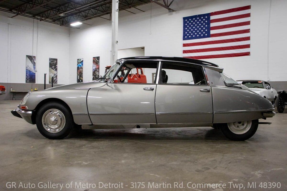 1968 Citroen DS20 - photo 2