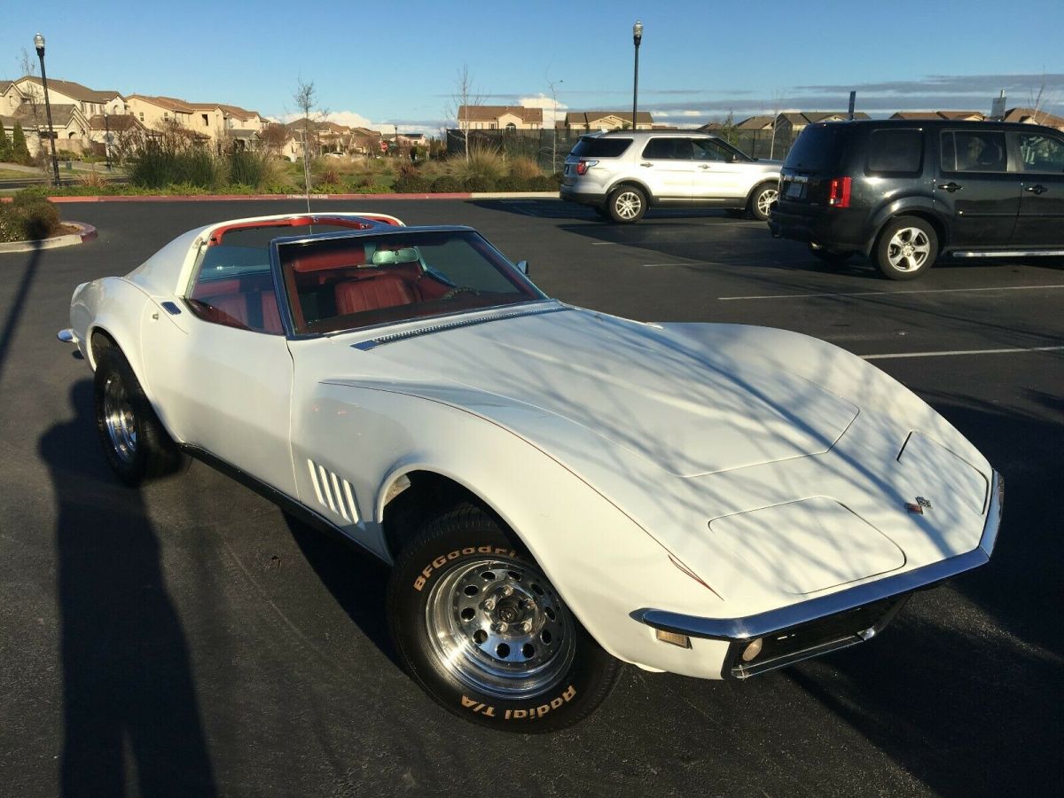 1968 Chevrolet Corvette white - photo 2