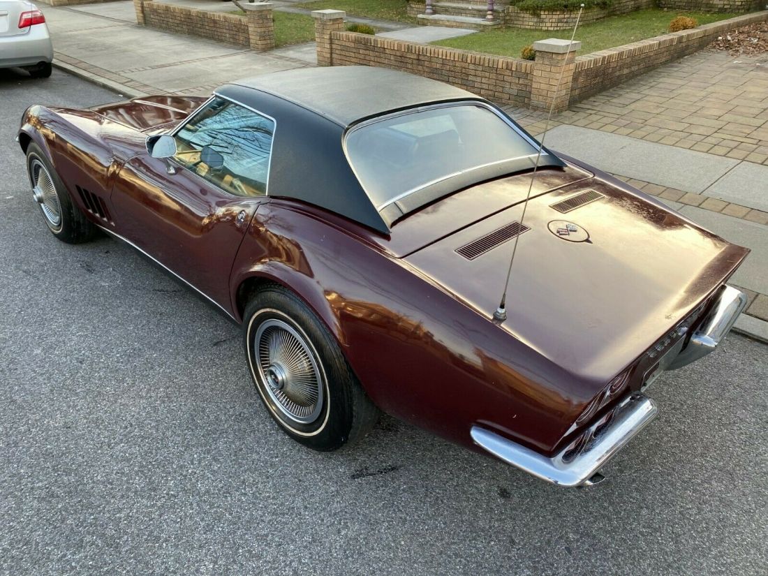 1968 Chevrolet Corvette Original 1 Owner Survivor - 4 speed AC - Barn Find - photo 11