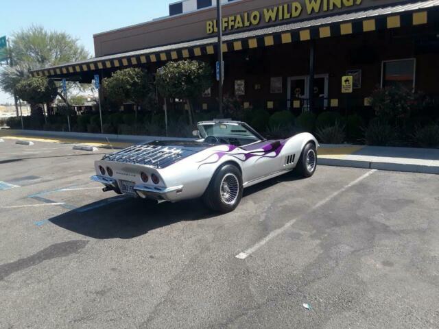 1968 CORVETTE CONVERTIBLE C3 W/BOTH TOPS (SHOW CAR WINNER) RARE 350 V8 LOW MILES 1968 Chevrolet Corvette Convertible